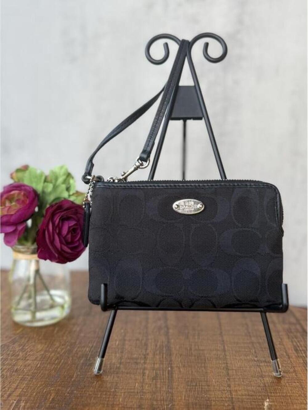 Coach Black Signature Jacquard Corner Zip Wristlet Wallet Silver‎ Hardware